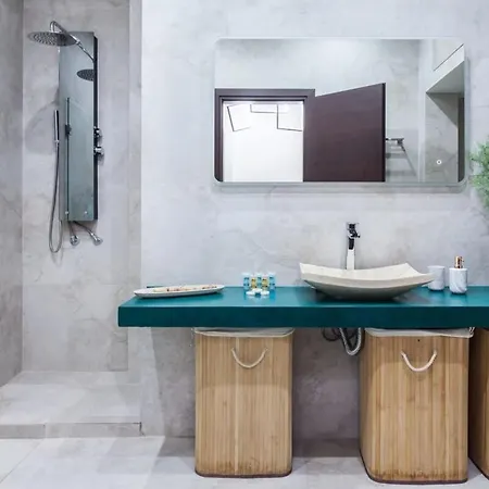 Beautiful Elegant Next To Monastiraki Apartment Athens