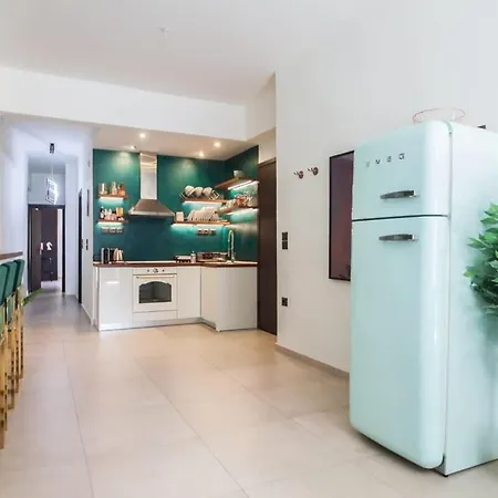 Beautiful Elegant Next To Monastiraki Apartment *